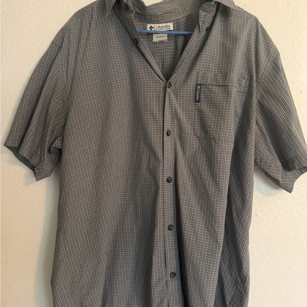 Columbia Men's Casual Gray Checkered Shirt
